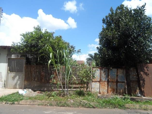 27-Rua-SV-07-qd.-31-lt.-30-Res.-Solar-Ville-Goiânia